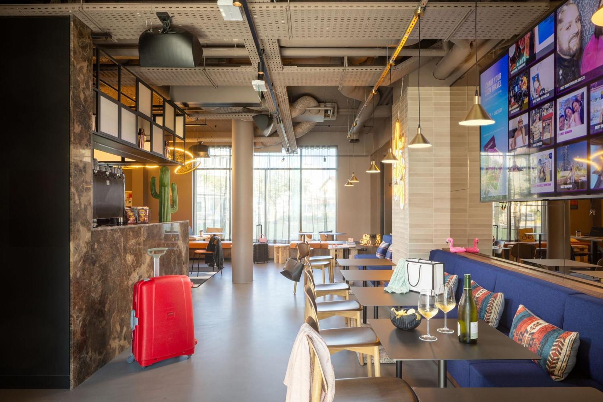 Moxy Paris Clamart Exterior photo